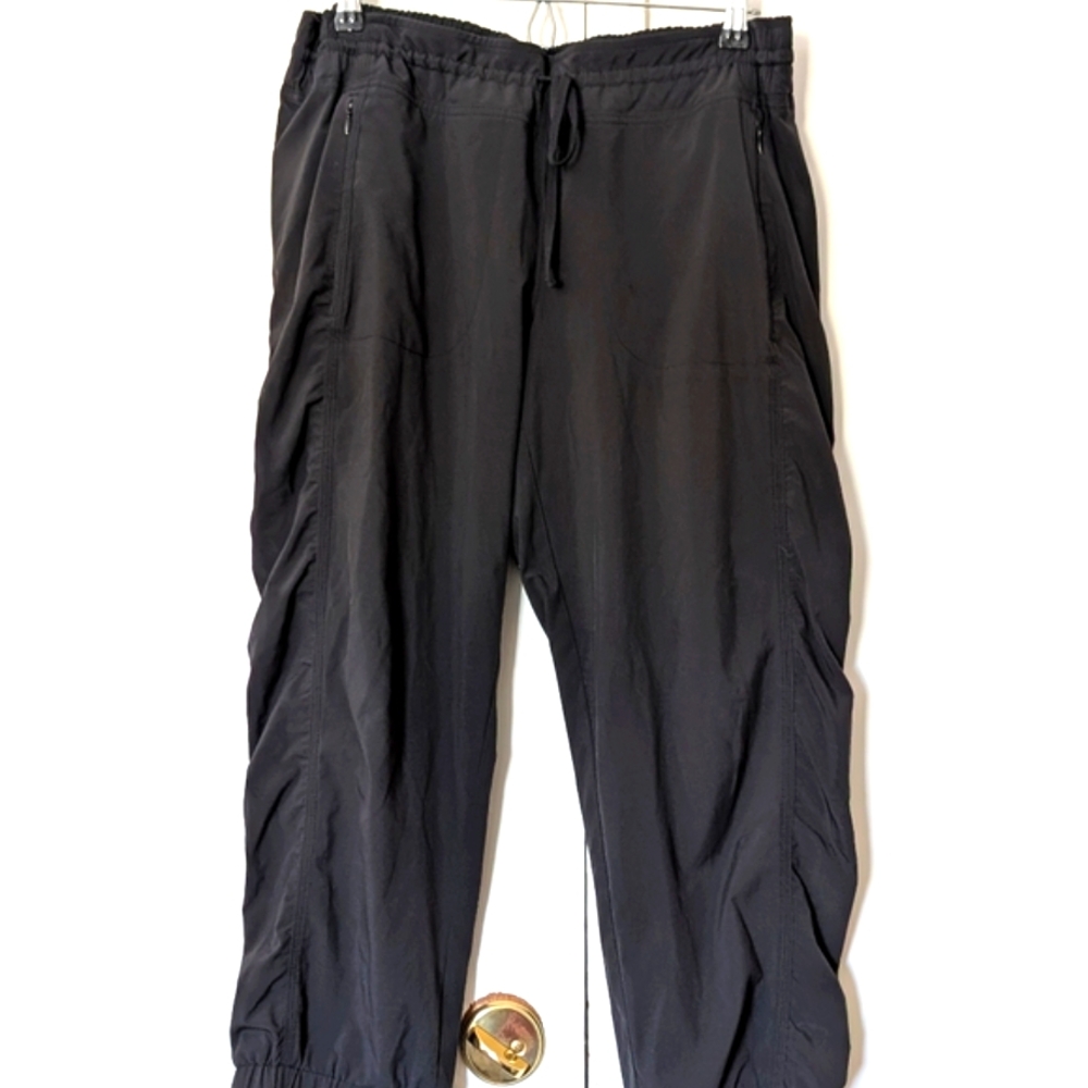 Athleta Women's La Viva Cropped Joggers
